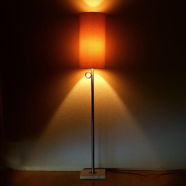 フロアランプ おしゃれ フロアライト スリム スタンド照明 ベッドサイド モダン 人工大理石 リネンシェード ソファサイド スタイリッシュなフロアランプ Kwt14 ギギリビング 通販 Yahoo ショッピング