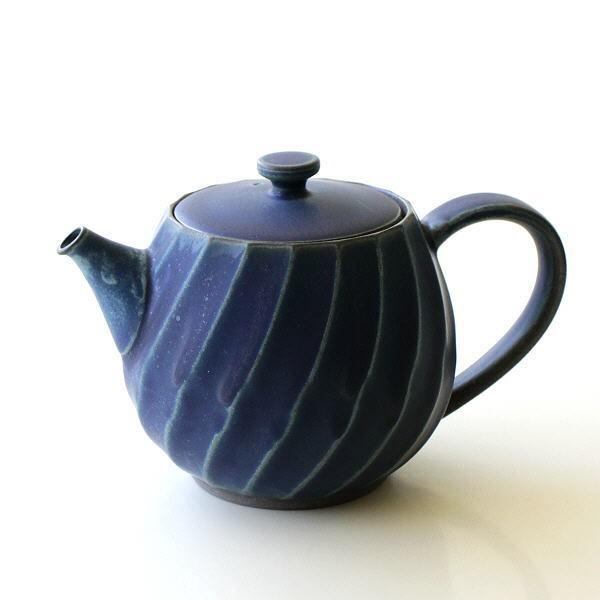 ティーポット おしゃれ かわいい ポット 青 茶こし付き 半磁器 北欧 和食器 日本製 波佐見焼 シンプル ねじり縞ポット ブルー Msg7497 ギギリビング 通販 Yahoo ショッピング
