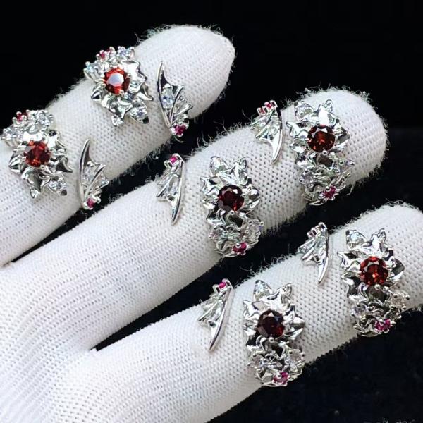 PROME 天然石 特別仕様品・限定品・再入荷不可・ガーネット・シンセティックルビー・白銅指輪・フリーサイズ・P10498