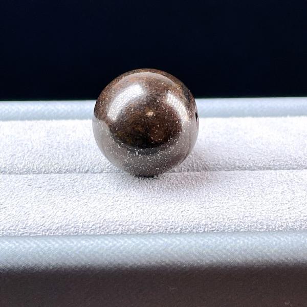 1点物希少　コンドライト隕石 (球粒隕石)ブレスレット(NWA869隕石) CJ9991 【オープンセール特別価格】 コンドライト隕石（サハラ