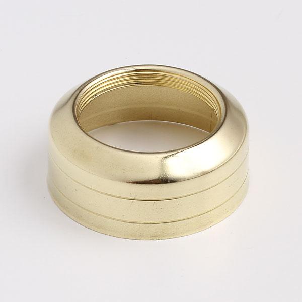 BPランプ社製クイーンアンＮＯ．２タイプ、ＮＯ．３タイプ用の真鍮無垢製のカラー（口金)です。本体は真鍮無垢材にこだわったカラーです。油壺への取り付けは接着剤（２液性のエポキシ系）をお使いください。