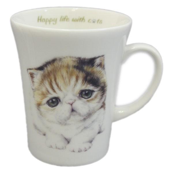 ☆スリム形状で手にしっくり持ちやすいマグカップ。毎日、大好きなねこちゃんマグでホッとするひと時をお過ごし下さい。☆自分使いでも♪　ねこちゃん大好きな方へのプレゼントでも♪☆箱入りなので贈り物にピッタリ。サイズ  口径8.2×高さ9.9cm容...