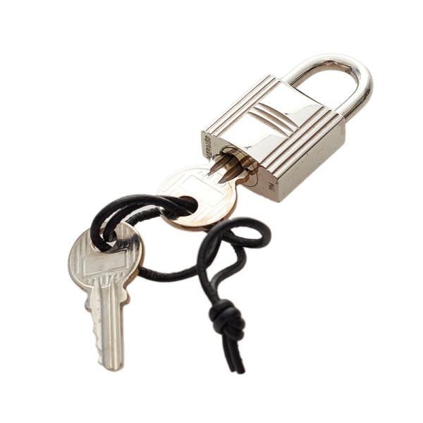 HERMES　エルメス　カデナ　シルバー　H2000 限定品 HERMES エルメス カデナ シルバー H2000 限定品 - メルカリ