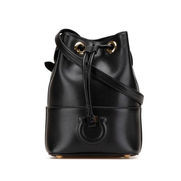 サルヴァトーレフェラガモ ガンチーニ 斜め掛け ショルダーバッグ