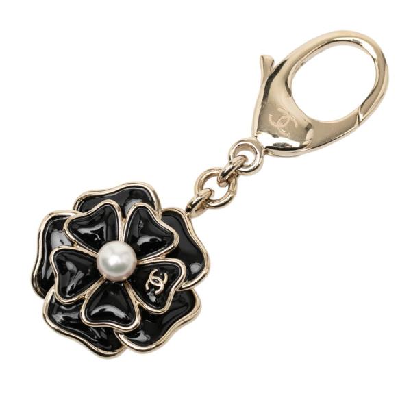 CHANEL シャネル　銀座限定　カメリア　キーリング付　カード&ケース CHANEL（シャネル） カメリア モチーフ キーホルダー ゴールド