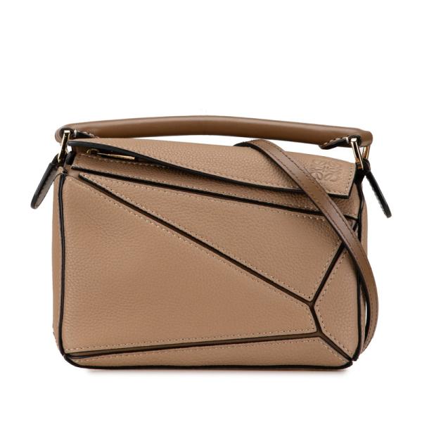 LOEWE クラッチバッグ　ハンドバッグ　アナグラム　総柄　レザー　グレージュ LOEWE ロエベ クラッチバッグ OBLONG POUCH オブロング ポーチ
