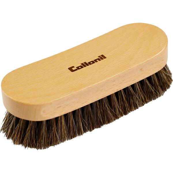 世界約100か国で愛用されている、皮革ケア・アイテムのトップブランドCollonil。素材を傷めることなく汚れやホコリを落とします♪<br><br>【サイズ】150×55×44mm<br>【広告文責】株式...