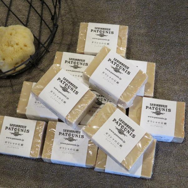 パトーニスPATOUNIS ピュアホワイト100g天然無農薬のオリーブオイルの中でも料理用など等に用いられる最高級のピュアバージンオリーブオイルのみを原料として手作りの伝統的な工法でつくられた１００％オリーブオイルソープです。世界的に非常に...