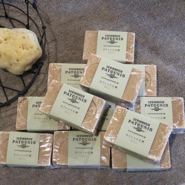 パトーニスPATOUNIS グリーン120g天然無農薬のオリーブオイルのみを原料として手作りの伝統的な工法でつくられた100％オリーブオイルソープです。各種ビタミン（A,C,E,F)、ポリフェノール、リノール酸、リノレン酸、特に皮脂の成分に...
