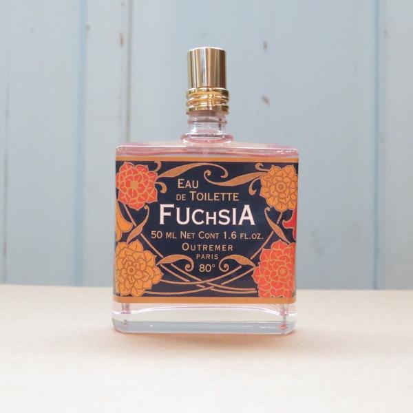 L'AromarineL'Aromarineアロマリン社は1979年Mr.Alain Leport(アラン・ルポルト)によってパリに設立されました。パリ市内に工場を持ち、グラース産の香料を使っています。フランスならではのクラシカルなデザイン...