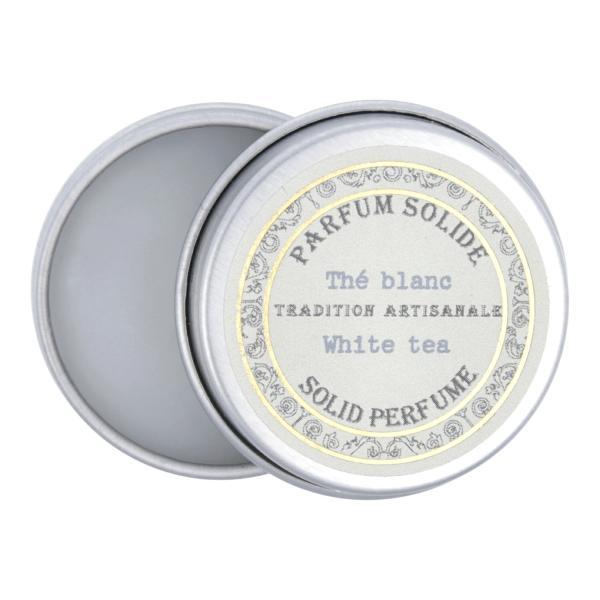 Senteur et BeauteFrench classicサンタール・エ・ボーテ社は、南仏プロヴァンスのエグモルト地方で自社による香水や化粧品を製造しております。原料も新鮮なものをフランス国内から仕入れることにより、高い品質を確立してお...