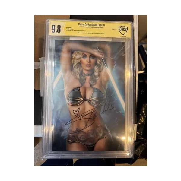 ストーミー・ダニエルズ スペースフォース1 シカリイサイン入り CBCS 9.8 COA ビキニ 279/347