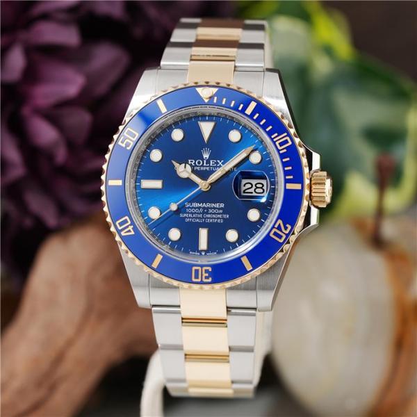サブマリーナーデイト 126613LB 元箱付属品 ROLEX（ロレックス） サブマリーナー デイト デイト 41 126613LB