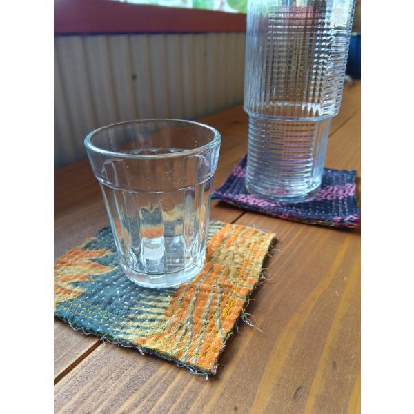 【一点もの】インドのヴィンテージ刺し子コースター｜カンタ刺繍 ハンドメイド（約10cm）