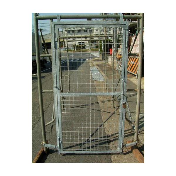 安い　中古　仮設扉　外構　扉　鍵　施錠　屋外扉　進入防止扉　左右両開き対応　900~1200兼用タイプ