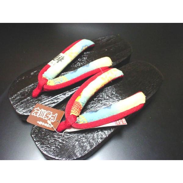 Mサイズ婦人用下駄です（適応サイズ21.5cm-24cm）。弊店で扱っている商品はすべて一点もののため、在庫切れの商品の再入荷はございません。気に入った商品がございましたらお早めにご注文くださいませ。この他の浴衣用の下駄はこちら→婦人物浴衣...