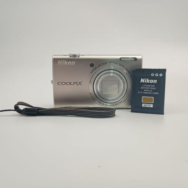 Nikon Coolpix S6200 Compact DIGITAL Camera