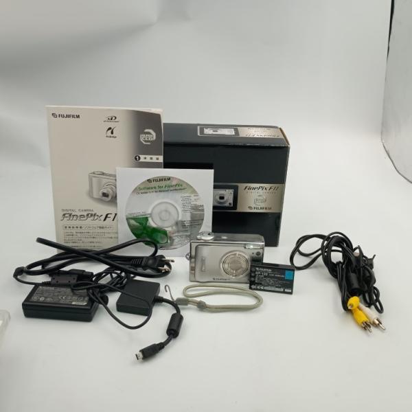 FUJIFILM（フジフイルム） FUJIFILM Finepix F11 Silver コンパクト