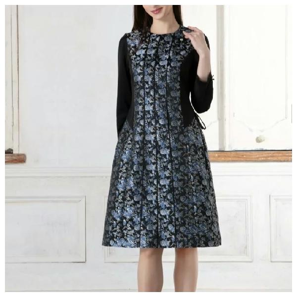 ❤️24秋新作 新品♡ SelfPortrait スパンコールワンピース♡　C26 ❤️25秋新作 新品♡ SelfPortraitクリームレースワンピース