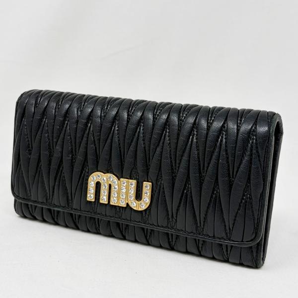 MIU MIU❣️ミュウミュウ 折り財布 マテラッセ ロゴ金具 L字ファスナー miu miu（ミュウミュウ） マテラッセ 長財布 黒 ブラック クリスタル