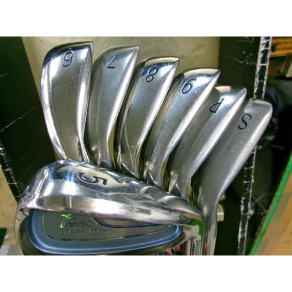 ■種別：レディースアイアンセット　■メーカー：ブリヂストン■モデル：パラディーゾFS530　■シャフト：PFI-40■フレックス：L　■ロフト：0■本数：7　■番手：5-9 P・S■長さ：35.75　■クラブ重量：332■ライ角：0　■バラ...