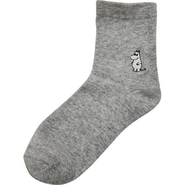 ムーミンの刺繍が入ったロークルー丈のソックス。履き口ゴムはゆったりタイプ。●綿・ポリエステル・その他●対応サイズ約23〜25ｃｍタイプ：ムーミン刺繍カラー：グレーＭＮＬ553004ＧＹ