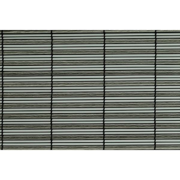 アルミを練り込んだポリプロピレン製のパイプを使用して遮熱・遮光効果を高めたすだれ。紫外線約93%カット、遮光率約84%(岡山県工業技術センターにて測定)。風を通しながら日差しをカット!夏の省エネ対策に。