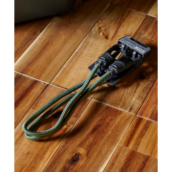 アウトドアやガレージ空間にも合うオリーブドラブカラーのフック付きゴムロープに新しく0.6Mが加わりました。スチール入りの頑丈なフック付きで、簡単に荷物の固定が可能です。より細かな物をまとめる際などに便利です。■入数：0.6mx2本セット■素...