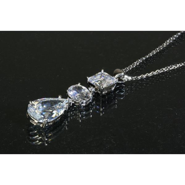 SWAROVSKI（スワロフスキー） ネックレス necklace レディース