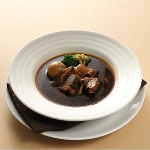 発酵のチカラで美味しさを引き出し、体にやさしい食をお届けする「Kouji＆ko（コウジアンドコー）」。麹に漬け込んだ牛肉をデミグラスソースで煮込みました。隠し味にみそを使用してコクをプラスしました。