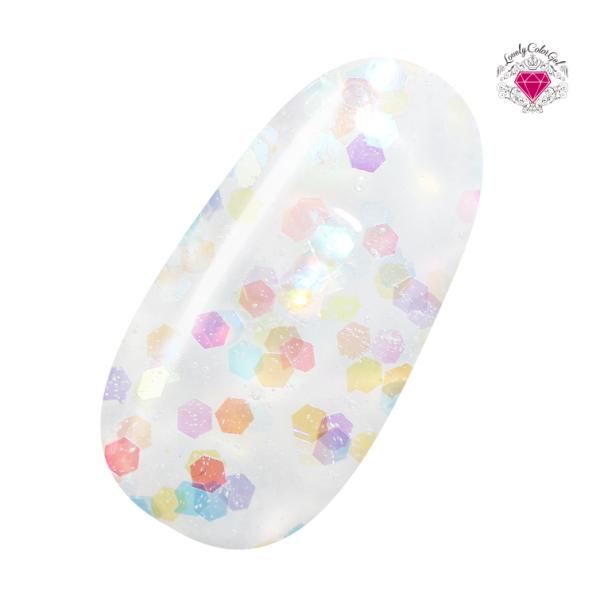 ●商品名　HEMAフリー ラブリーカラージェル3ml　オーロラフレーク●商品説明　・優れた発色でアートにも最適！ 一度塗りでも発色抜群で、繊細なアートにも最適なカラージェルです。・除去も簡単 ノンアセトンのリムーバーでも簡単に除去できるので...