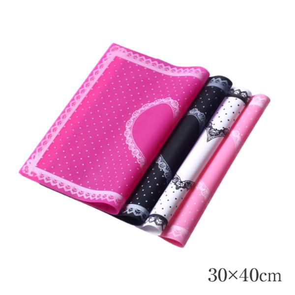 ■商品名　ネイルシリコンマット　30x40cm■カラー　ホワイト/ブラック/ライトピンク/ピンク■サイズ　約30cm x 40cm■商品説明ジェル・リムーバー・クリーナーなど液体をこぼしても、シリコン製なのでしみこまずに、テーブルを保護して...