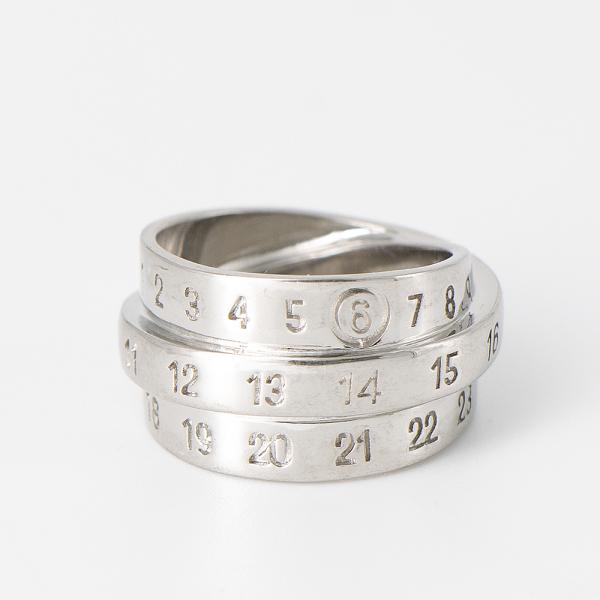 【89】MM6 メゾンマルジェラ リング MM6 エムエムシックスメゾンマルジェラ MAISON MARGIELA Triple Logo