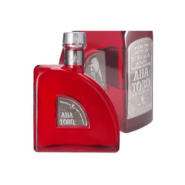 アハ・トロ　アネホ　レッドボトル　40%アハ・トロとは闘牛で牛を追い立てる時の掛け声です。オーレ蒸留所は家族経営で、原料のアガヴェも家族所有の畑で栽培。テキーラの生産は兄弟の経営するロスアルトス・テキーラグループ蒸留所で生産。ここは設立から...