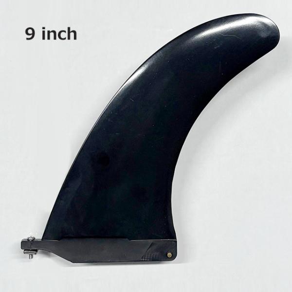 コンポジット(精密なモールド)素材のセンターフィンです。しっかりとした硬さがあり、初心者の方に最適です。ベース幅:13.8cm高さ:22.7cmカラー:ブラック※ビス、プレート付属