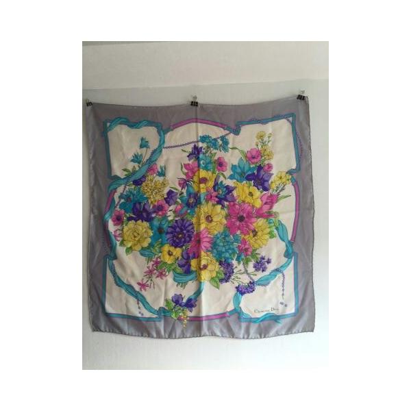 中古品 Christian Dior クリスチャンディオール 花柄スカーフ Buyee Buyee Japanese Proxy Service Buy From Japan Bot Online