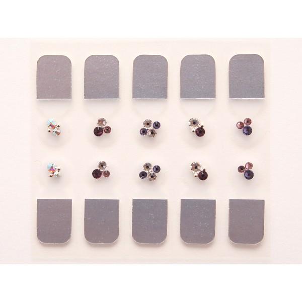 ピンセットを使用せず、テープ接着面に指が触れずに付けられるタブ付きテープ。初めての方でもワン・ツー・スリーで簡単装着できます。商品の素材は、安心・安全、天然のゴムを使用した肌に優しい日本製医療テープ、ツボ粒球はチタン99.9%、スワロフスキ...