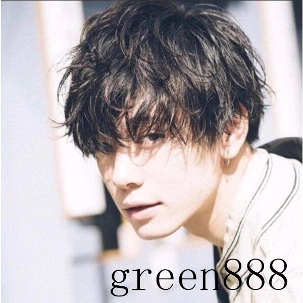 ★ご注意：写真は造型後の効果です。素材構成: 耐熱ファイバー。120度までコテ、アイロン使用OK。装着簡単：軽くて自然で自毛の境目も違和感なく馴染みます。初心者さんでも簡単にイメチェン出来る、急なお出かけにも便利です。サイズ：フリーサイズ(...