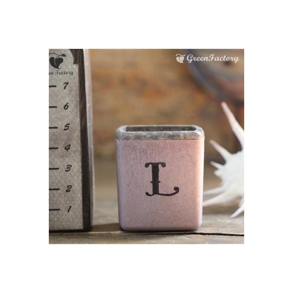 ■商品について小さな鉢に、アルファベットLの文字をスタンプしました。組み合わせで、様々なシーンでご活用いただけます。※キューブ（S）１個の価格です。※鉢は写真６枚目の４色からお選びいただけます。　注文時に備考欄よりお知らせください。■鉢につ...