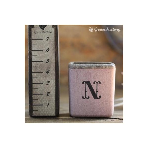 ■商品について小さな鉢に、アルファベットNの文字をスタンプしました。組み合わせで、様々なシーンでご活用いただけます。※キューブ（S）１個の価格です。※鉢は写真６枚目の４色からお選びいただけます。　注文時に備考欄よりお知らせください。■鉢につ...