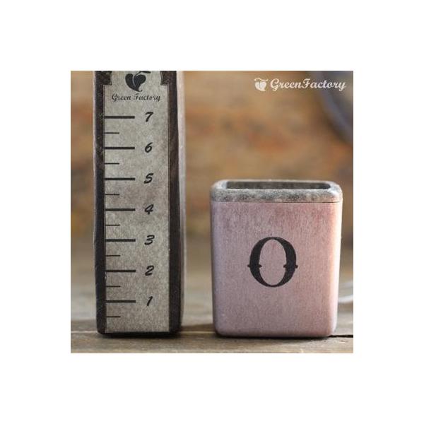 ■商品について小さな鉢に、アルファベットOの文字をスタンプしました。組み合わせで、様々なシーンでご活用いただけます。※キューブ（S）１個の価格です。※鉢は写真６枚目の４色からお選びいただけます。　注文時に備考欄よりお知らせください。■鉢につ...