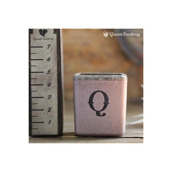 ■商品について小さな鉢に、アルファベットQの文字をスタンプしました。組み合わせで、様々なシーンでご活用いただけます。※キューブ（S）１個の価格です。※鉢は写真６枚目の４色からお選びいただけます。　注文時に備考欄よりお知らせください。■鉢につ...