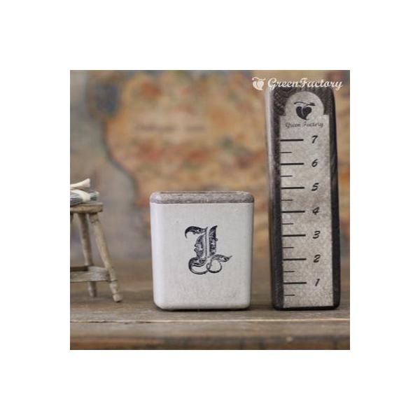 ■商品について小さな鉢に、アルファベットLの文字をスタンプしました。組み合わせで、様々なシーンでご活用いただけます。※キューブ（S）１個の価格です。※鉢は写真６枚目の４色からお選びいただけます。　注文時に備考欄よりお知らせください。■鉢につ...