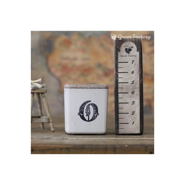 ■商品について小さな鉢に、アルファベットOの文字をスタンプしました。組み合わせで、様々なシーンでご活用いただけます。※キューブ（S）１個の価格です。※鉢は写真６枚目の４色からお選びいただけます。　注文時に備考欄よりお知らせください。■鉢につ...