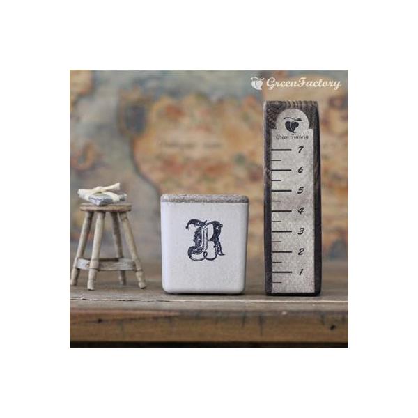 ■商品について小さな鉢に、アルファベットRの文字をスタンプしました。組み合わせで、様々なシーンでご活用いただけます。※キューブ（S）１個の価格です。※鉢は写真６枚目の４色からお選びいただけます。　注文時に備考欄よりお知らせください。■鉢につ...