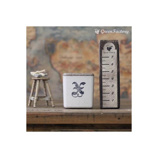 ■商品について小さな鉢に、アルファベットXの文字をスタンプしました。組み合わせで、様々なシーンでご活用いただけます。※キューブ（S）１個の価格です。※鉢は写真６枚目の４色からお選びいただけます。　注文時に備考欄よりお知らせください。■鉢につ...