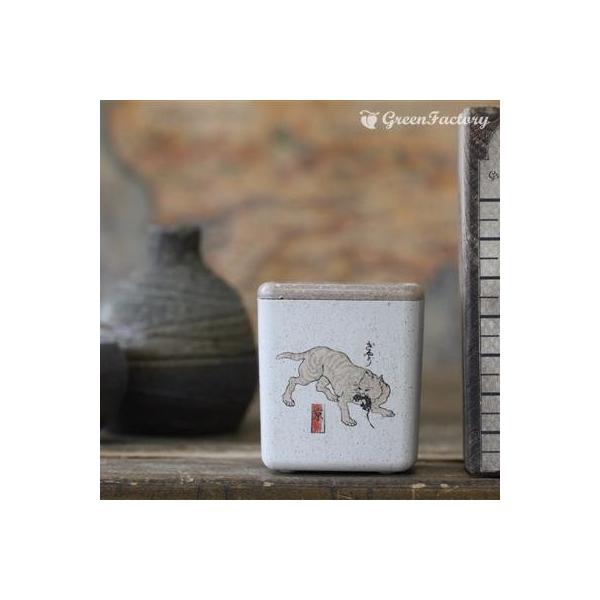 ■商品について小さな鉢に、浮世絵(猫）を転写しました。店頭に、または玄関、和室にと様々なシーンでご活用いただけます。サボテン、多肉はもちろん、ミニ盆栽やプリザーブドフラワーなどのアレンジに使っても可愛いですね。※キューブ（S）１個の価格です...