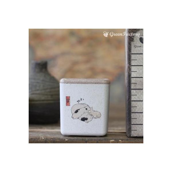 ■商品について小さな鉢に、浮世絵(猫）を転写しました。店頭に、または玄関、和室にと様々なシーンでご活用いただけます。サボテン、多肉はもちろん、ミニ盆栽やプリザーブドフラワーなどのアレンジに使っても可愛いですね。※キューブ（S）１個の価格です...