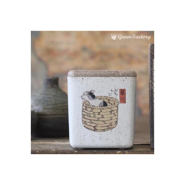 ■商品について小さな鉢に、浮世絵(猫）を転写しました。店頭に、または玄関、和室にと様々なシーンでご活用いただけます。サボテン、多肉はもちろん、ミニ盆栽やプリザーブドフラワーなどのアレンジに使っても可愛いですね。※キューブ（M）１個の価格です...