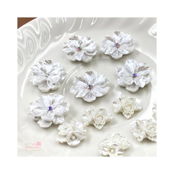 ■商品情報サイズ：A　最大直径約17mm　　　　B　最大直径約26mmカラー：ホワイト素材：プラスチック数量：A 10個　　　B 6個